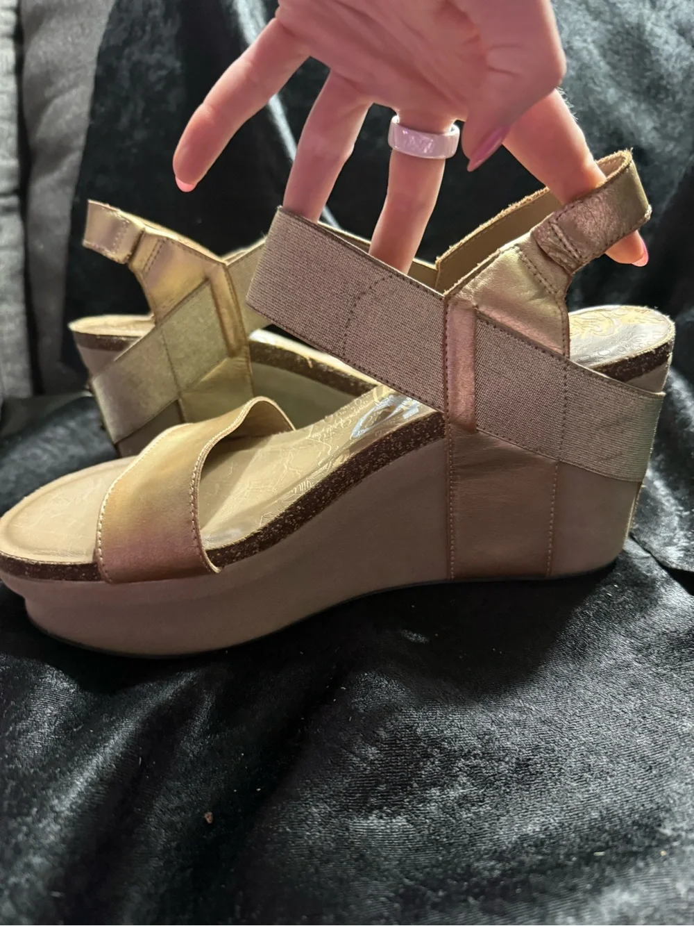 Aerosoles Gold Metallic Platform Wedge Sandals | Comfort Wedges | Size10